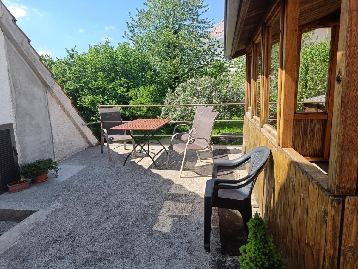 Gasthof Adler Ferienwohnung Ichenhausen Eksteriør bilde