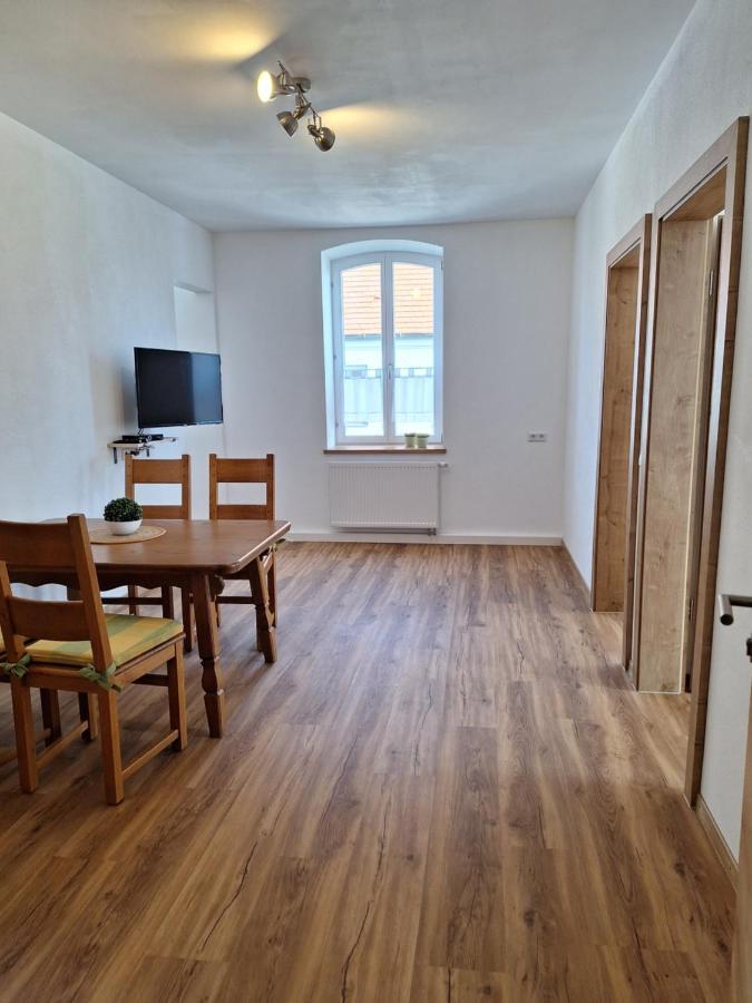 Gasthof Adler Ferienwohnung Ichenhausen Eksteriør bilde