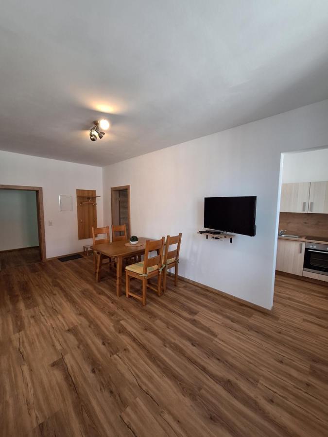Gasthof Adler Ferienwohnung Ichenhausen Eksteriør bilde